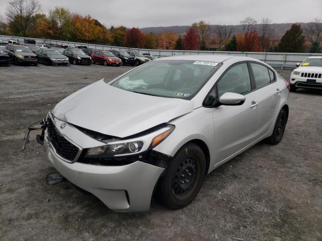 Photo 2 from auction – 2017 KIA FORTE LX with VIN 3KPFK4A7XHE032349