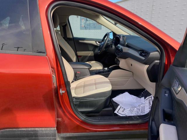 Photo 5 from auction – 2020 FORD ESCAPE SE with VIN 1FMCU0G60LUA37814