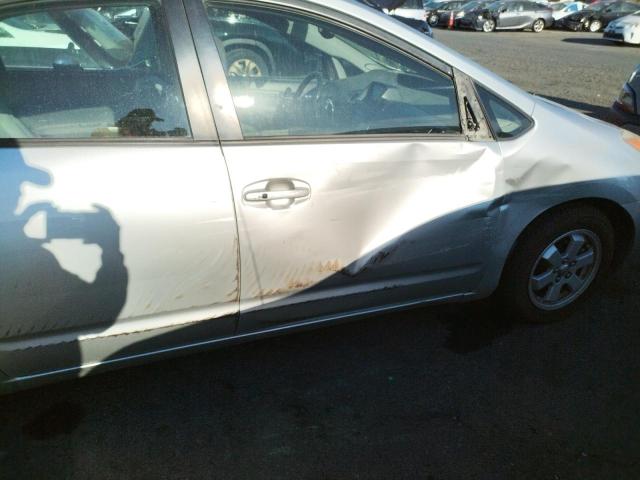 Photo 9 from auction – 2004 TOYOTA PRIUS with VIN JTDKB20U240056822