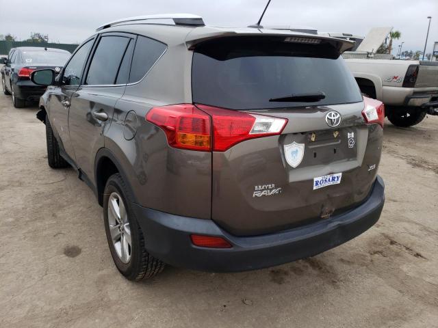 Photo 3 from auction – 2015 TOYOTA RAV4 XLE with VIN 2T3WFREV3FW194237