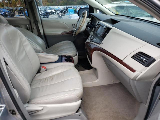 Photo 5 from auction – 2011 TOYOTA SIENNA XLE with VIN 5TDYK3DC2BS104749