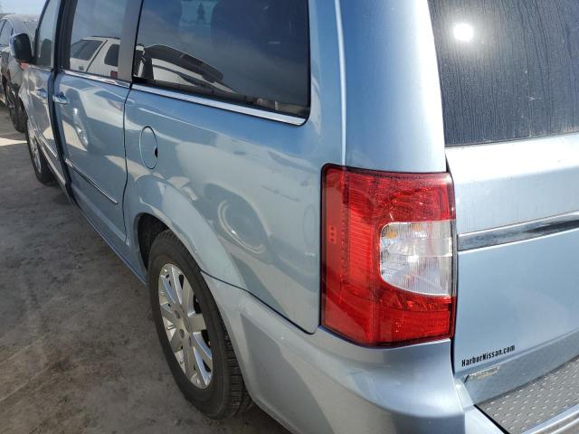 Photo 9 from auction – 2013 CHRYSLER TOWN & COU with VIN 2C4RC1BG6DR690511