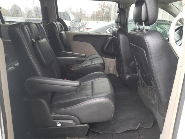 Photo 6 from auction – 2013 CHRYSLER TOWN & COU with VIN 2C4RC1CG7DR511956