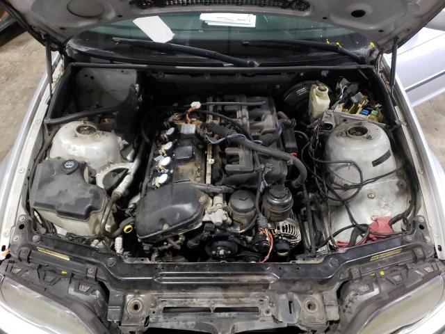 Photo 7 from auction – 2002 BMW 325 I with VIN WBAET374X2NH00475