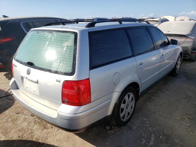 Photo 4 from auction – 2000 VOLKSWAGEN PASSAT GLS with VIN WVWND23B5YE146038