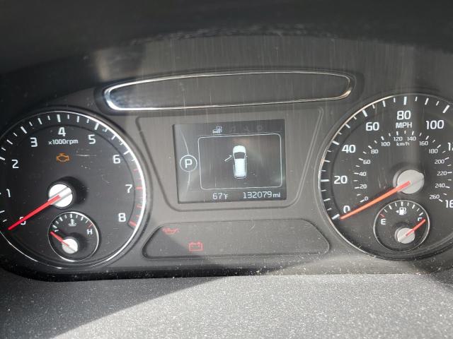 Photo 8 from auction – 2016 KIA SORENTO LX with VIN 5XYPG4A30GG048838