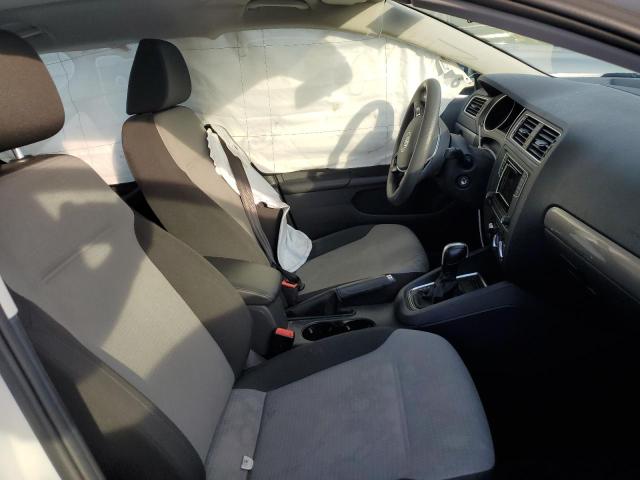 Photo 5 from auction – 2018 VOLKSWAGEN JETTA S with VIN 3VW2B7AJ6JM263754
