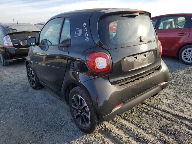 Photo 3 from auction – 2017 SMART FORTWO with VIN WMEFJ9BA0HK230690