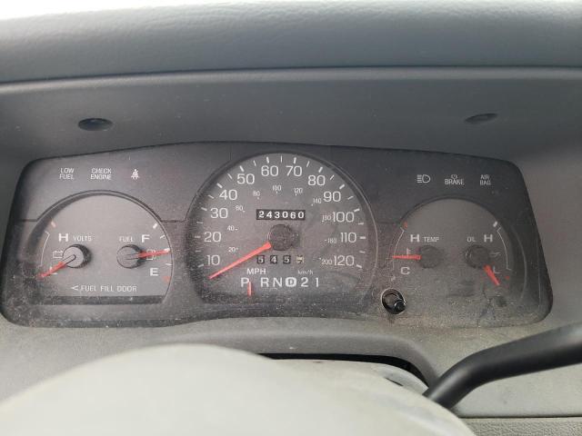 Photo 8 from auction – 2003 MERCURY GRAND MARQ with VIN 2MEFM74W63X685230
