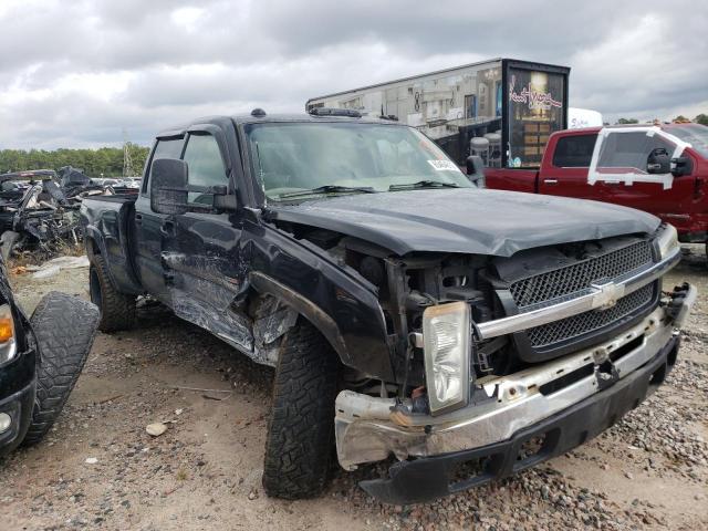 CHEVROLET SILVERADO 2004 with VIN 1GCHK23204F213118 - Photo from auction