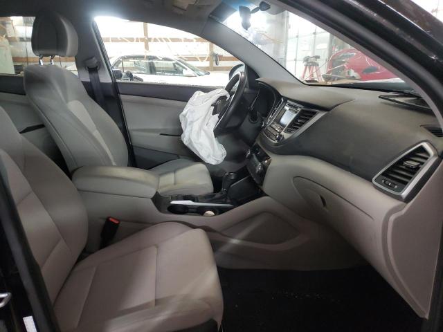 Photo 5 from auction – 2017 HYUNDAI TUCSON LIM with VIN KM8J33A2XHU388741