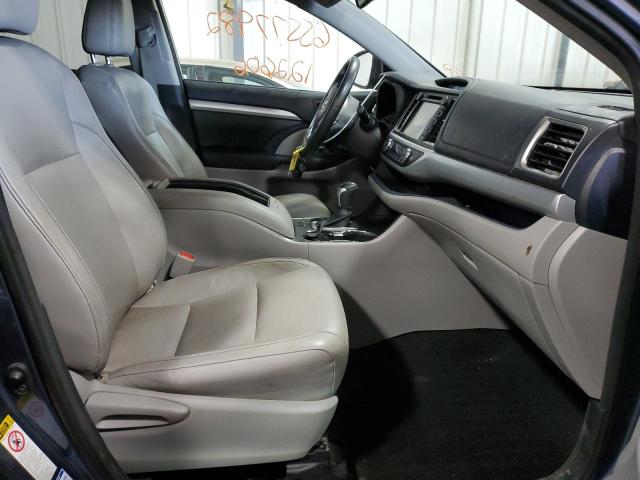 Photo 5 from auction – 2015 TOYOTA HIGHLANDER with VIN 5TDJKRFH4FS175521