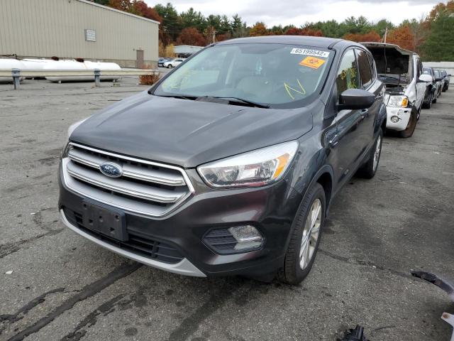 Photo 2 from auction – 2017 FORD ESCAPE SE with VIN 1FMCU9GD4HUC83145