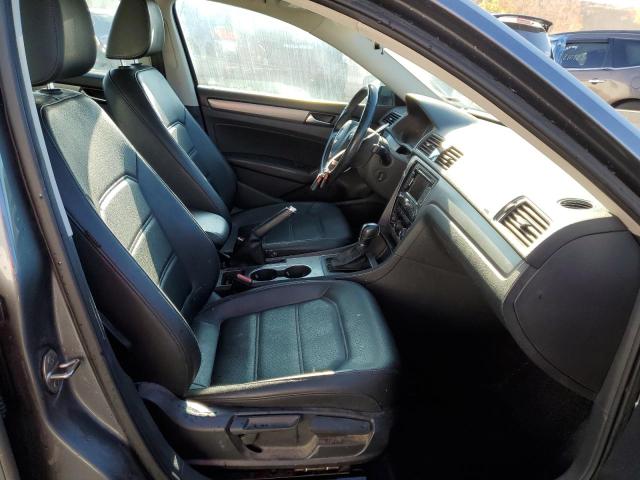 Photo 5 from auction – 2015 VOLKSWAGEN PASSAT SE with VIN 1VWBV7A36FC035481
