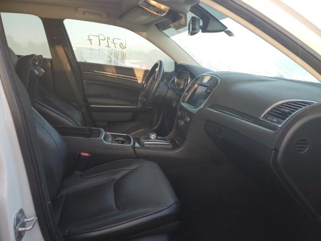 Photo 5 from auction – 2019 CHRYSLER 300 LIMITE with VIN 2C3CCAEG8KH585669