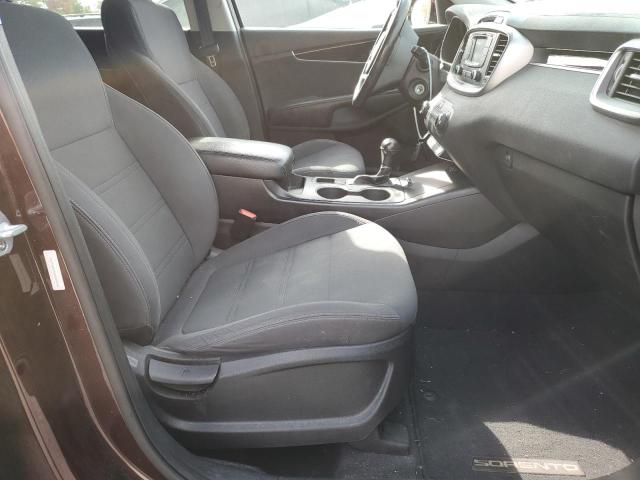Photo 5 from auction – 2016 KIA SORENTO LX with VIN 5XYPG4A30GG048838