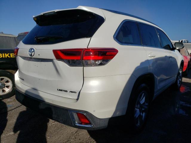 Photo 4 from auction – 2017 TOYOTA HIGHLANDER with VIN 5TDDZRFH4HS365444