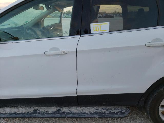 Photo 9 from auction – 2017 FORD ESCAPE SE with VIN 1FMCU0G90HUC96904