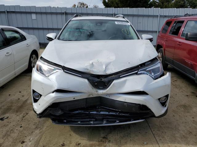 Photo 7 from auction – 2017 TOYOTA RAV4 LIMIT with VIN 2T3DFREV8HW539949