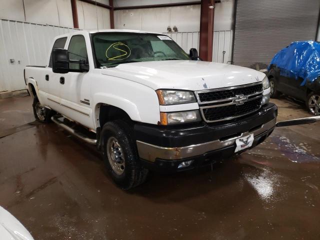 CHEVROLET SILVERADO 2006 with VIN 1GCHK23D46F208511 - Photo from auction