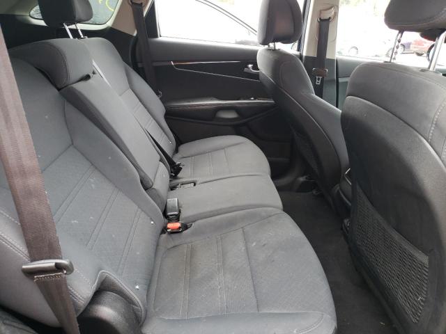 Photo 6 from auction – 2016 KIA SORENTO LX with VIN 5XYPGDA52GG039494
