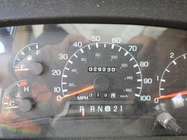 Photo 8 from auction – 1999 WINNEBAGO RV with VIN 3FCNF53S1XJA36657