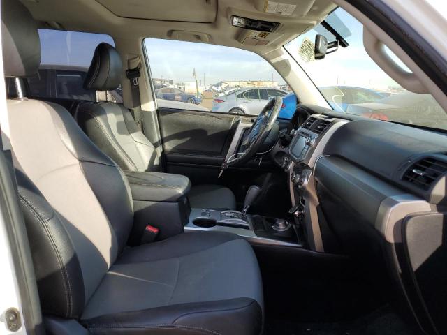Photo 5 from auction – 2016 TOYOTA 4RUNNER SR with VIN JTEBU5JR7G5306578