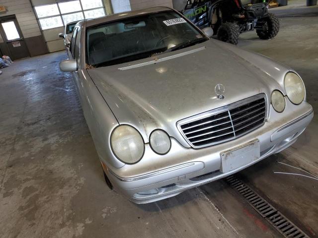 Photo 9 from auction – 2001 MERCEDES-BENZ E 320 with VIN WDBJF65J01B298531