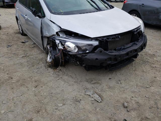 Photo 9 from auction – 2015 KIA FORTE LX with VIN KNAFK4A60F5417612