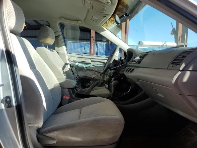 Photo 5 from auction – 2004 TOYOTA CAMRY LE with VIN 4T1BF32K24U571412
