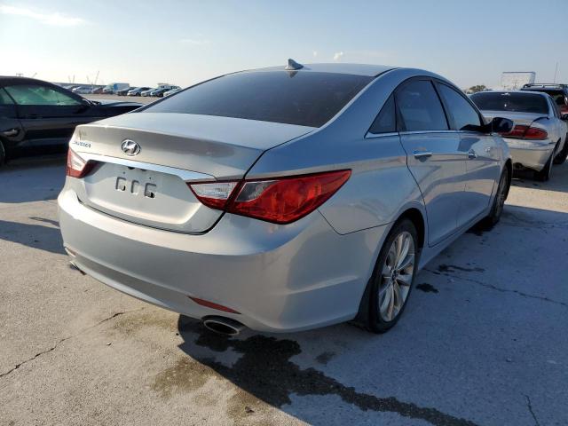 Photo 4 from auction – 2013 HYUNDAI SONATA SE with VIN 5NPEC4AC9DH678915