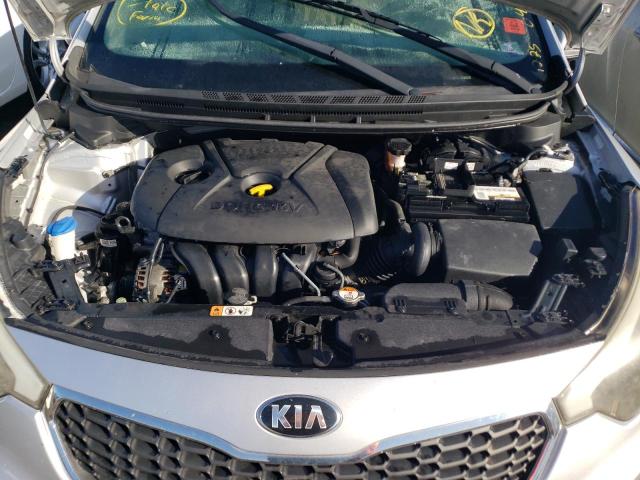 Photo 7 from auction – 2015 KIA FORTE LX with VIN KNAFK4A6XF5431341