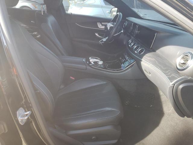 Photo 5 from auction – 2017 MERCEDES-BENZ E 300 with VIN WDDZF4JB6HA032282