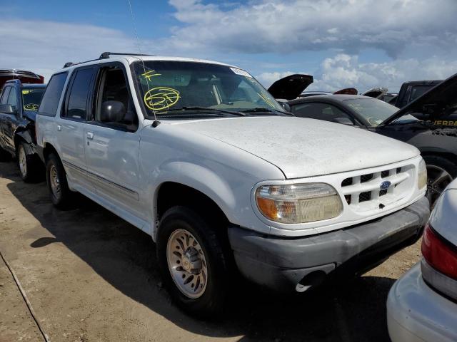 FORD EXPLORER X 2000 with VIN 1FMZU62X4YZB83138 - Photo from auction