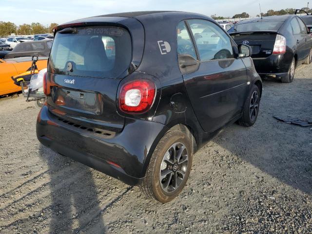 Photo 4 from auction – 2017 SMART FORTWO with VIN WMEFJ9BA0HK230690
