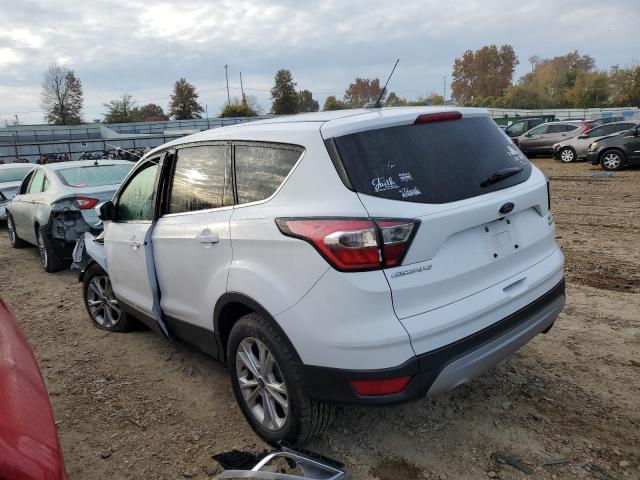 Photo 3 from auction – 2017 FORD ESCAPE SE with VIN 1FMCU0GD1HUA81388