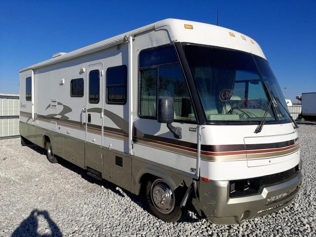 WORKHORSE CUSTOM CHASSIS MOTORHOME 2001 with VIN 5B4LP57G013328162 - Photo from auction