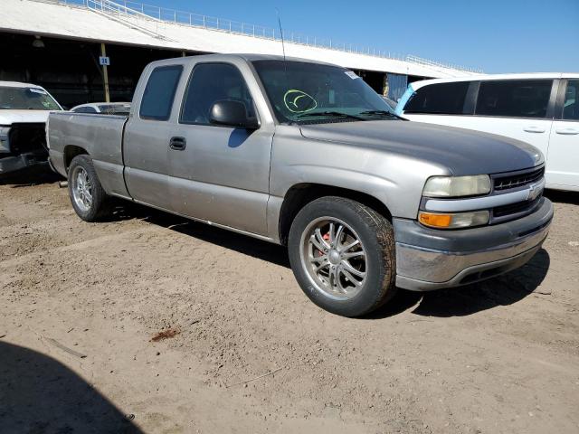 CHEVROLET SILVERADO 2000 with VIN 1GCEC19W9YZ357937 - Photo from auction