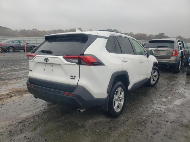 Photo 4 from auction – 2020 TOYOTA RAV4 XLE with VIN JTMP1RFV1LD048266