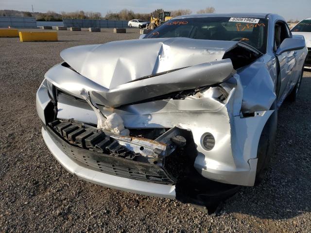 Photo 9 from auction – 2015 CHEVROLET CAMARO LS with VIN 2G1FB1E30F9235440