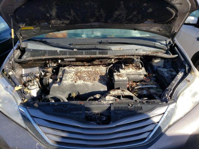 Photo 7 from auction – 2015 TOYOTA SIENNA XLE with VIN 5TDYK3DC1FS649833