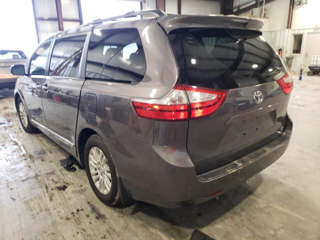 Photo 3 from auction – 2017 TOYOTA SIENNA XLE with VIN 5TDYZ3DC7HS855396
