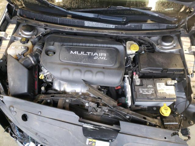 Photo 7 from auction – 2016 CHRYSLER 200 LIMITE with VIN 1C3CCCAB0GN118735