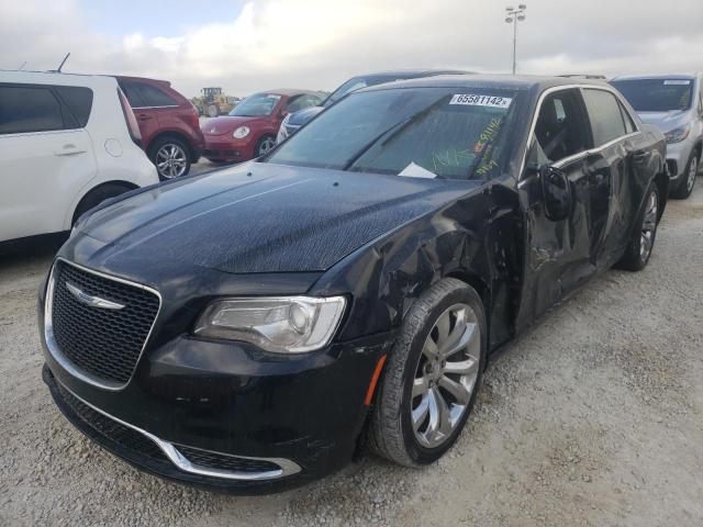 Photo 2 from auction – 2017 CHRYSLER 300 LIMITE with VIN 2C3CCAAGXHH646499