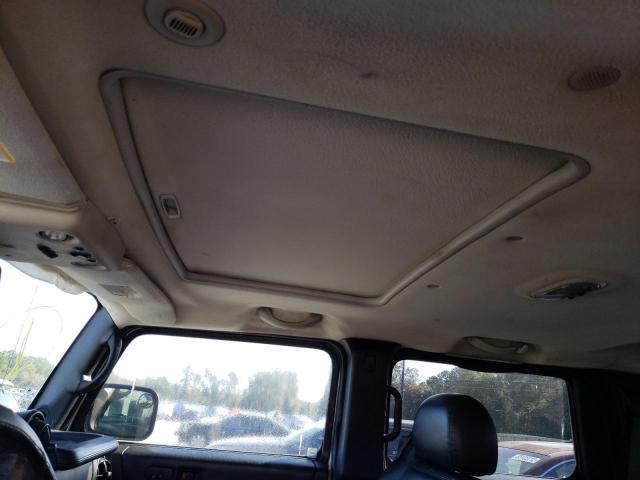 Photo 9 from auction – 2005 HUMMER H2 SUT with VIN 5GRGN22U85H133205