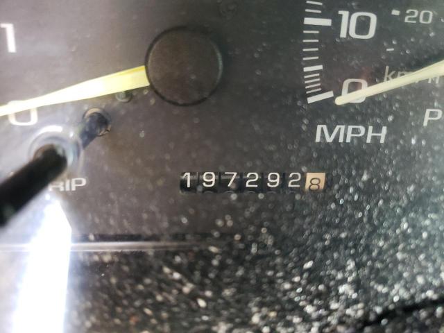 Photo 8 from auction – 1995 CHEVROLET SUBURBAN K with VIN 1GNFK16K9SJ366563
