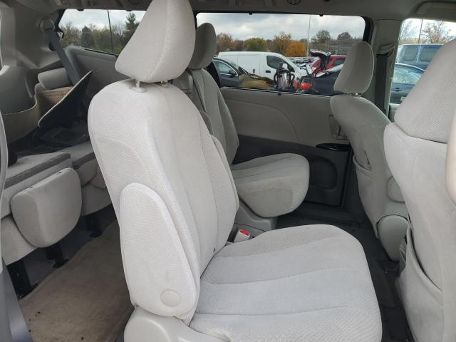 Photo 6 from auction – 2011 TOYOTA SIENNA LE with VIN 5TDKK3DC4BS084011