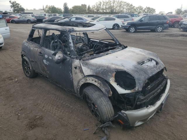 Photo 9 from auction – 2007 MINI COOPER S with VIN WMWMF73557TL89529