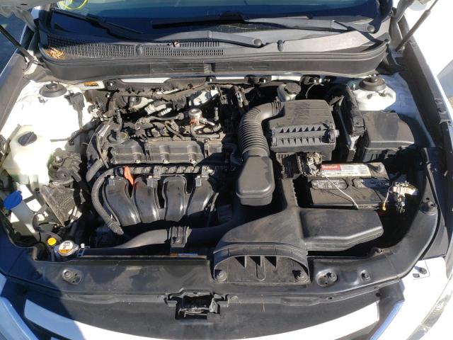 Photo 7 from auction – 2014 HYUNDAI SONATA GLS with VIN 5NPEB4AC8EH818618