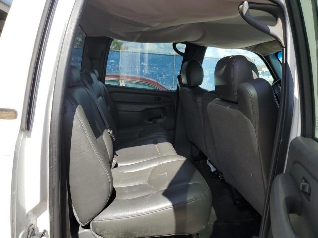 Photo 6 from auction – 2004 CHEVROLET SILVERADO with VIN 1GCJC33154F149914